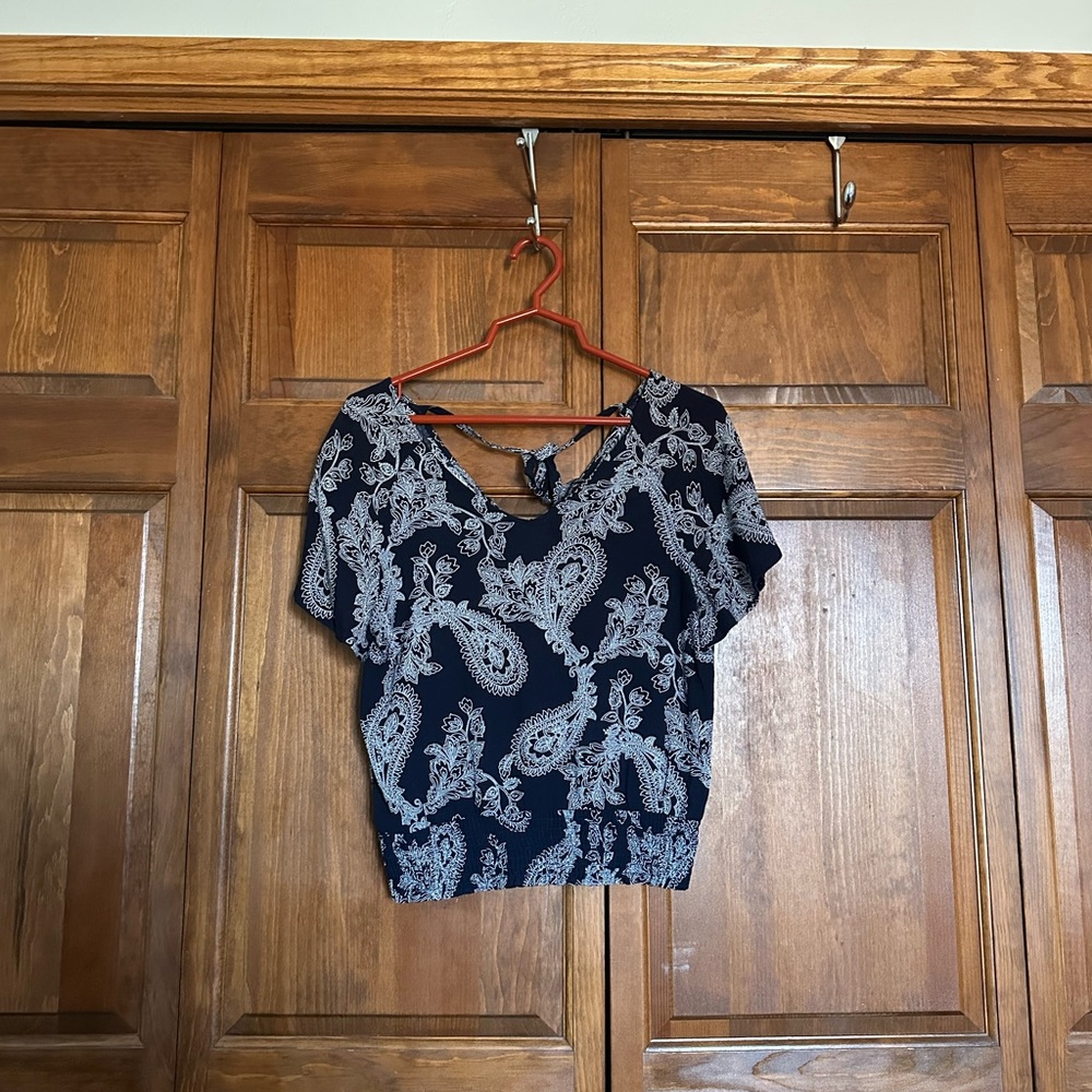 Elegant Black and White Paisley Women's Top